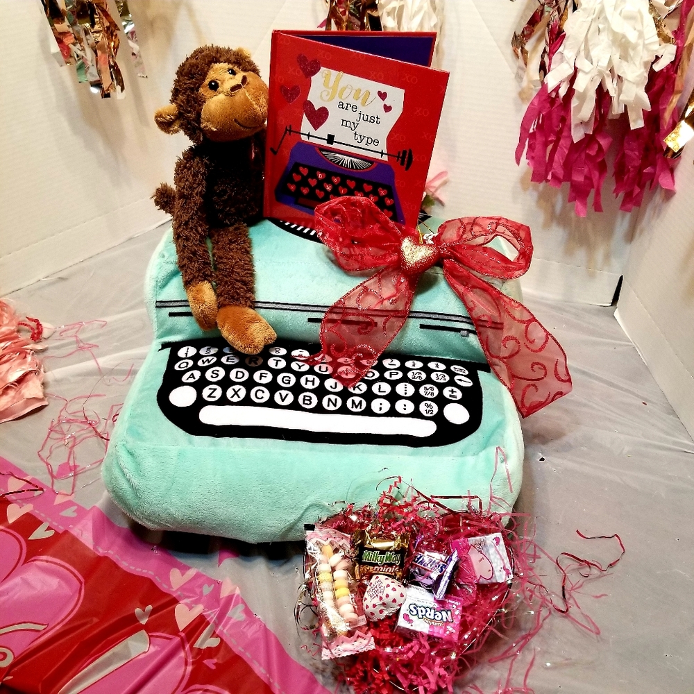 "You  Are Just My Type" plush Gift Set - Picture 6 of 6